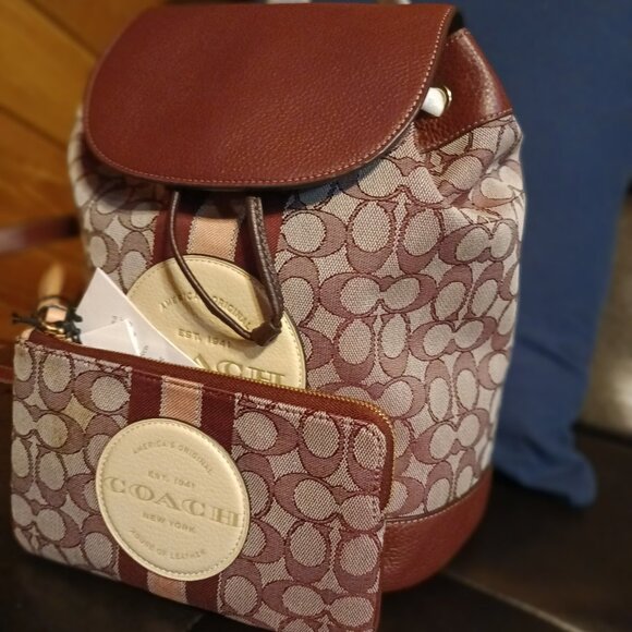 Coach Signature Dempsey Backpack & Wallet NWT - Picture 10 of 13